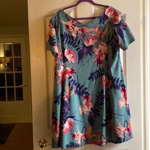 Beautiful floral Junarose dress
